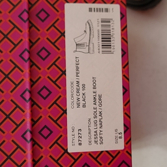 Tory Burch cream Jessa Lug Sole Ankle Boot size 8.5 - Picture 2 of 11